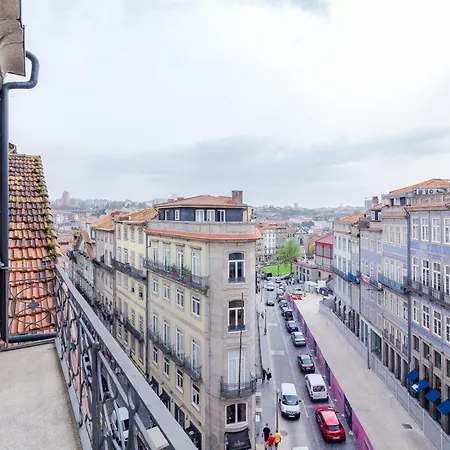 Youropo - Center Ribeira * Порту