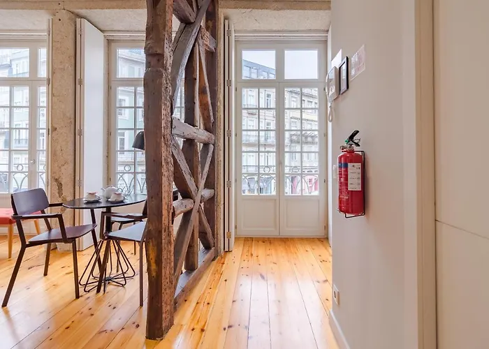 Youropo - Center Ribeira * Porto